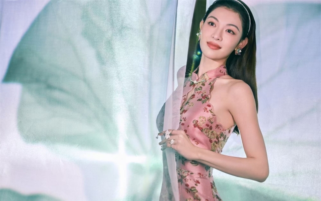 鐘楚曦妝容,曼妙,清雅,身姿,風情,嶺南 電鰻娛樂-鐘楚曦妝容清雅，身姿曼妙嶺南風情